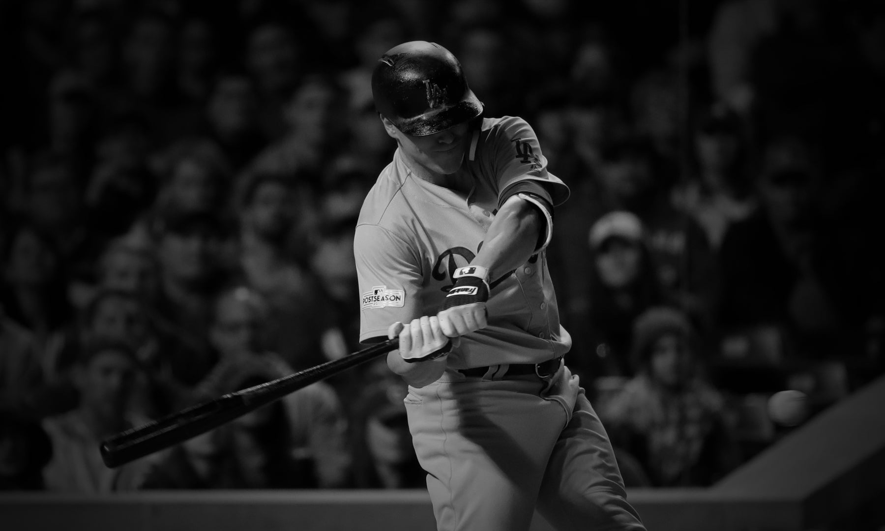 MLB Boston Red Sox (Enrique Hernandez) Men's Replica Baseball Jersey.
